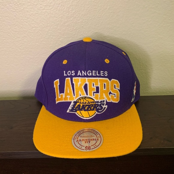 Mitchell & Ness Other - Mitchell & Ness Vintage Lakers SnapBack Hat
